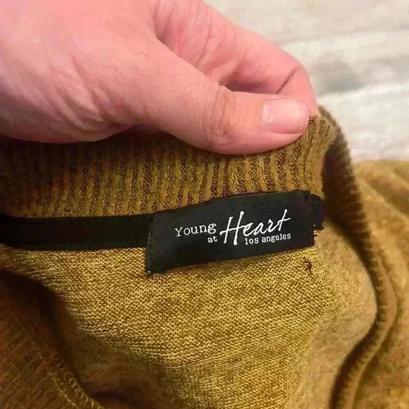 Young at heart open front soft cardigan- size L - Picture 3 of 4